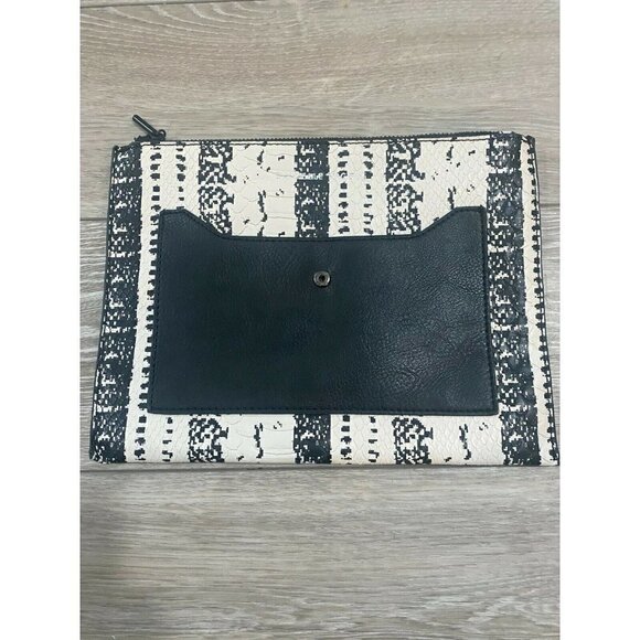 DANIELLE NICOLE SNAKE EMBOSSED CLUTCH Wallet Purse Bag - Picture 4 of 8